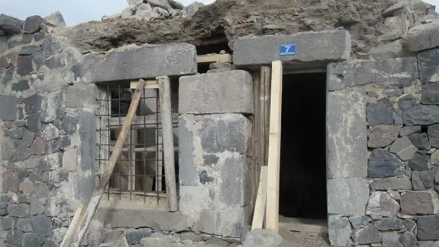 3 bin yıllık Hitit yazıtı, Konyalı bir ailenin kapısından çıktı 3 bin yıllık Hitit yazıtı, Konyalı bir ailenin kapısından çıktı