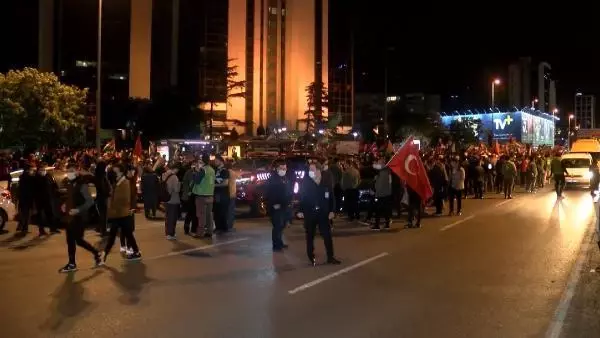 İSTANBUL-İSRAİL BAŞKONSOLOSLUĞU ÖNÜNDE PROTESTO İSTANBUL-İSRAİL BAŞKONSOLOSLUĞU ÖNÜNDE PROTESTO