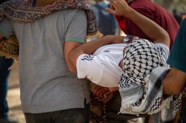 İsrail güçleri, Filistinlilere destek veren Arap milletvekillerine saldırdı İsrail güçleri, Filistinlilere destek veren Arap milletvekillerine saldırdı