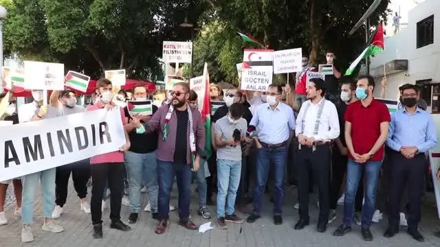 İsrail'in saldırıları KKTC'de protesto edildi İsrail'in saldırıları KKTC'de protesto edildi