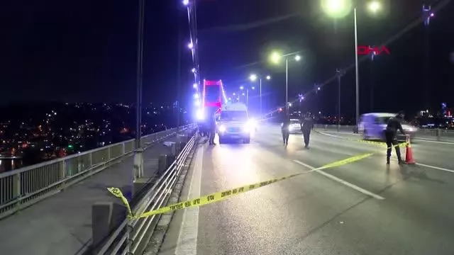 FSM Köprüsü'nde ön tekerini kaldırıp ilerleyen motosikletli kazada hayatını kaybetti FSM Köprüsü'nde ön tekerini kaldırıp ilerleyen motosikletli kazada hayatını kaybetti