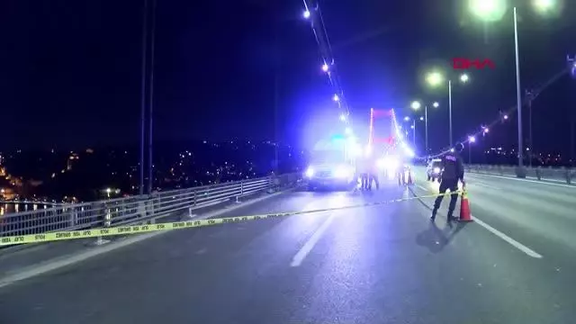 FSM Köprüsü'nde ön tekerini kaldırıp ilerleyen motosikletli kazada hayatını kaybetti FSM Köprüsü'nde ön tekerini kaldırıp ilerleyen motosikletli kazada hayatını kaybetti