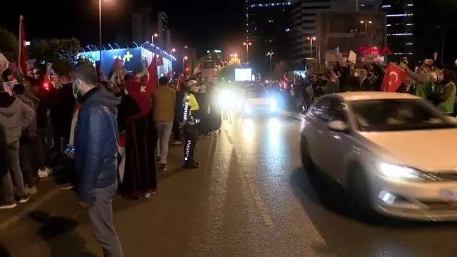 İSTANBUL-İSRAİL BAŞKONSOLOSLUĞU ÖNÜNDE PROTESTO İSTANBUL-İSRAİL BAŞKONSOLOSLUĞU ÖNÜNDE PROTESTO