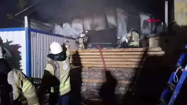 Son dakika... İSTANBUL-SİLİVRİ'DE KERESTE FABRİKASINDA YANGIN Son dakika... İSTANBUL-SİLİVRİ'DE KERESTE FABRİKASINDA YANGIN
