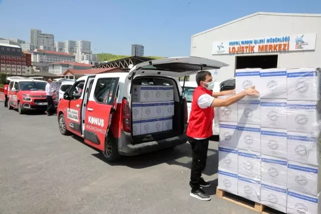 Küçükçekmece'de korona virüsle mücadele aralıksız sürüyor Küçükçekmece'de korona virüsle mücadele aralıksız sürüyor