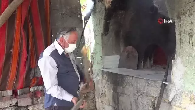 Örnek muhtar: Tam kapanmada köylünün eli ayağı oldu Örnek muhtar: Tam kapanmada köylünün eli ayağı oldu