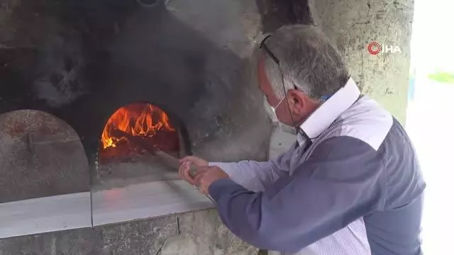 Örnek muhtar: Tam kapanmada köylünün eli ayağı oldu Örnek muhtar: Tam kapanmada köylünün eli ayağı oldu