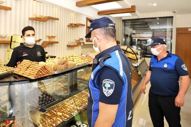 Ramazan bayramı öncesi pastane, tatlıcı ve kuruyemişçiler denetledi Ramazan bayramı öncesi pastane, tatlıcı ve kuruyemişçiler denetledi