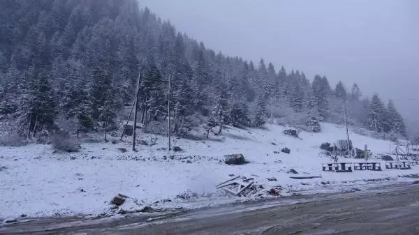 RİZE YAYLALARINDA MAYIS KARI RİZE YAYLALARINDA MAYIS KARI