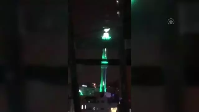 Şeyh Cerrah Mahallesi'ne gelen Yahudi yerleşimciler Filistinlerin akın etmesiyle bölgeyi terk etti Şeyh Cerrah Mahallesi'ne gelen Yahudi yerleşimciler Filistinlerin akın etmesiyle bölgeyi terk etti