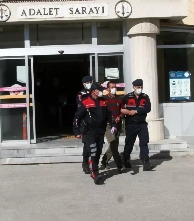 Son dakika haberi | 2 kişinin öldüğü arazi anlaşmazlığı olayında 3 şahıs tutuklandı Son dakika haberi | 2 kişinin öldüğü arazi anlaşmazlığı olayında 3 şahıs tutuklandı