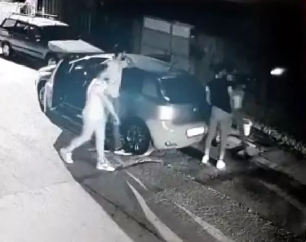 3 kadının yaralandığı silahlı saldırının şüphelileri yakalandı; saldırı anı kamerada 3 kadının yaralandığı silahlı saldırının şüphelileri yakalandı; saldırı anı kamerada