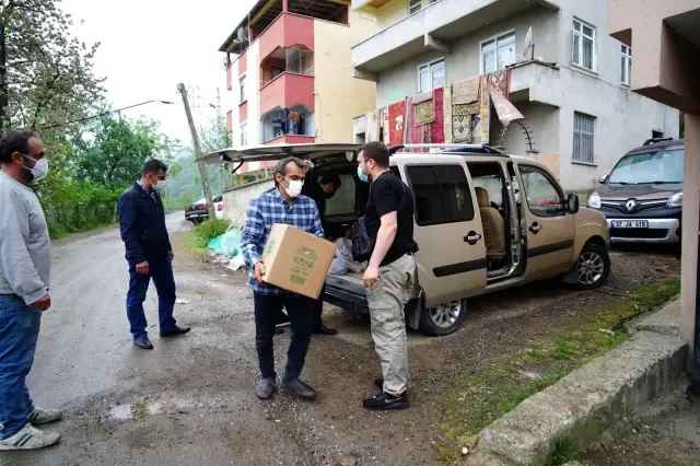 6 ev yandı ama duvarda asılı duran 'Bereket' duası yanmadı 6 ev yandı ama duvarda asılı duran 'Bereket' duası yanmadı