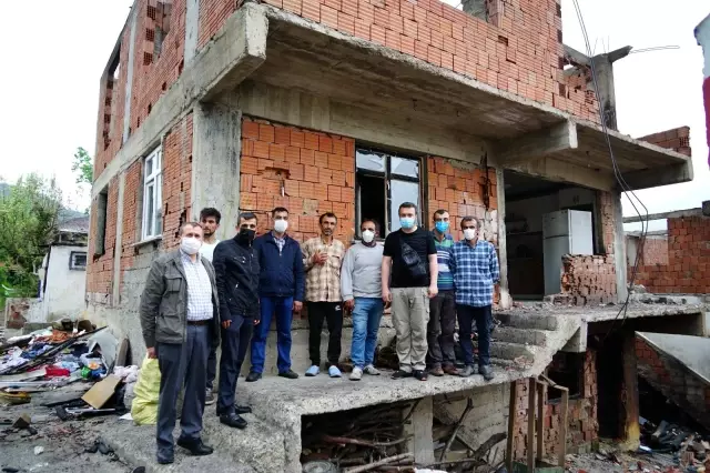 6 ev yandı ama duvarda asılı duran 'Bereket' duası yanmadı 6 ev yandı ama duvarda asılı duran 'Bereket' duası yanmadı