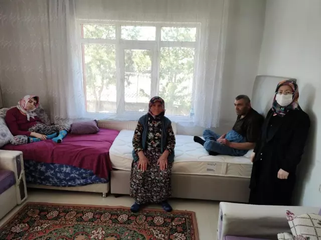 81 yaşındaki fedakar anneye devlet sahip çıktı 81 yaşındaki fedakar anneye devlet sahip çıktı
