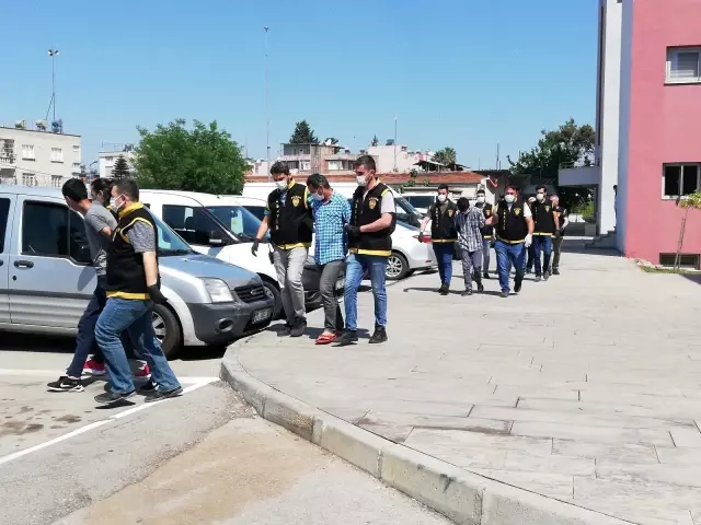 Adana'da 3 hırsızlık şüphelisi tutuklandı Adana'da 3 hırsızlık şüphelisi tutuklandı