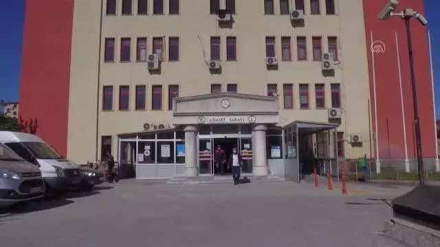 AFYONKARAHİSAR - 2 kişinin öldüğü silahlı kavgada gözaltına alınan 3 zanlı tutuklandı AFYONKARAHİSAR - 2 kişinin öldüğü silahlı kavgada gözaltına alınan 3 zanlı tutuklandı