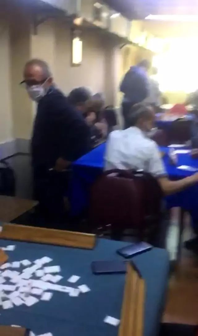 Aynı mekana ikinci baskın: 44 kişiye 174 bin 750 lira ceza Aynı mekana ikinci baskın: 44 kişiye 174 bin 750 lira ceza