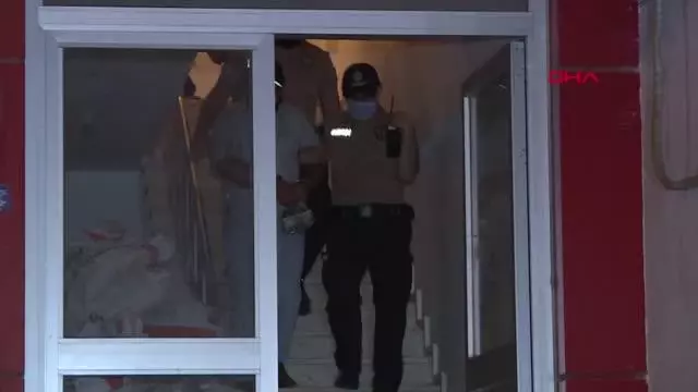 ANTALYA'DA KUMAR BASKININDA 22 KİŞİYE 74 BİN 644 TL CEZA ANTALYA'DA KUMAR BASKININDA 22 KİŞİYE 74 BİN 644 TL CEZA