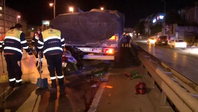 Son dakika: Avcılar'da feci kaza...Motosiklet tıra arkadan çarptı: 1 ölü 1 yaralı Son dakika: Avcılar'da feci kaza...Motosiklet tıra arkadan çarptı: 1 ölü 1 yaralı