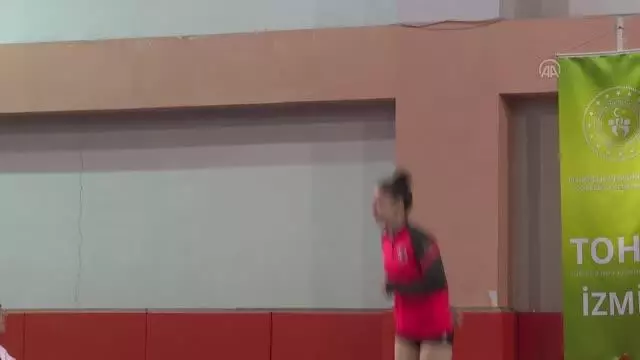 Avrupa Trampolin Cimnastik Şampiyonası'nda Türkiye'ye ilk madalyayı kazandıran Sıla'nın hedefi olimpiyatlar Avrupa Trampolin Cimnastik Şampiyonası'nda Türkiye'ye ilk madalyayı kazandıran Sıla'nın hedefi olimpiyatlar