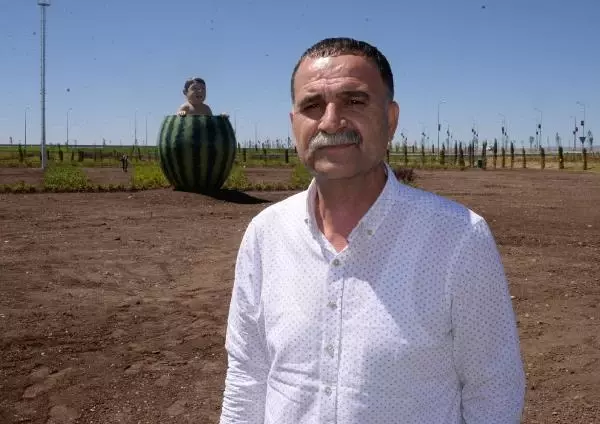 DİYARBAKIR'DAKİ HEYKELLER TARTIŞILIYOR DİYARBAKIR'DAKİ HEYKELLER TARTIŞILIYOR