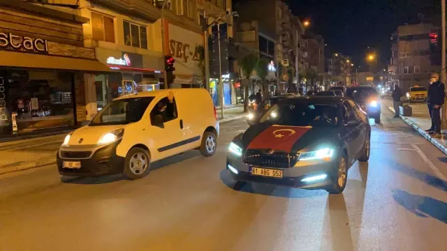 İsrail zulmünü kınamak için yüzlerce araçlık konvoy