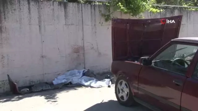 Ecel kaldırımdaki duvarın gölgesinde otururken yakaladı Ecel kaldırımdaki duvarın gölgesinde otururken yakaladı