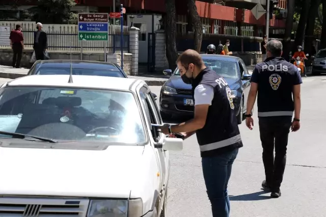 Edirne'de 'tam kapanma' denetimleri devam ediyor Edirne'de 'tam kapanma' denetimleri devam ediyor