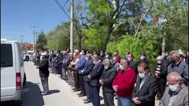 Eski Bakan Akcan'ın acı günü Eski Bakan Akcan'ın acı günü