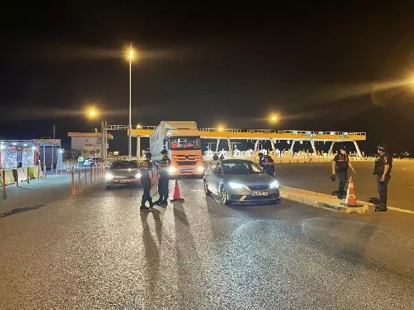 Son dakika: İçişleri Bakan Yardımcısı İnce, İzmir'deki denetimler hakkında telefonla bilgi aldı