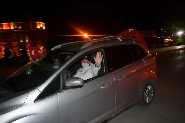 İsrail'in saldırılarına tepki İsrail'in saldırılarına tepki