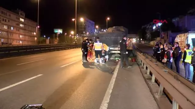 Son Dakika | İSTANBUL-D-100 KARAYOLU'NDA MOTOSİKLET, TIR'A OK GİBİ SAPLANDI: 1 ÖLÜ, 1 YARALI Son Dakika | İSTANBUL-D-100 KARAYOLU'NDA MOTOSİKLET, TIR'A OK GİBİ SAPLANDI: 1 ÖLÜ, 1 YARALI