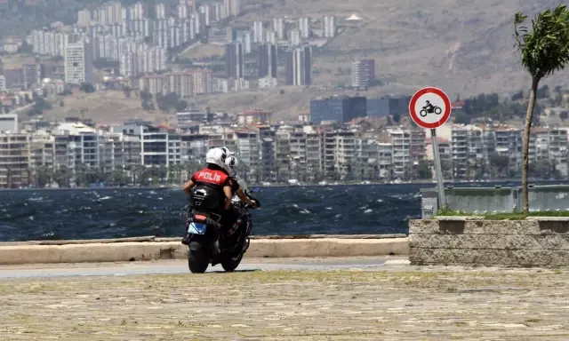 - İzmir'deki vakalarda dikkat çeken düşüş - İzmir'deki vakalarda dikkat çeken düşüş