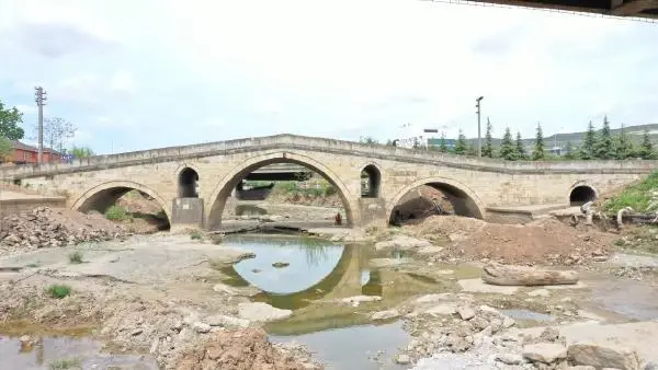 KOCAELİ'DE MİMAR SİNAN'IN 5 ASIRLIK ESERİ RESTORE EDİLİYOR KOCAELİ'DE MİMAR SİNAN'IN 5 ASIRLIK ESERİ RESTORE EDİLİYOR