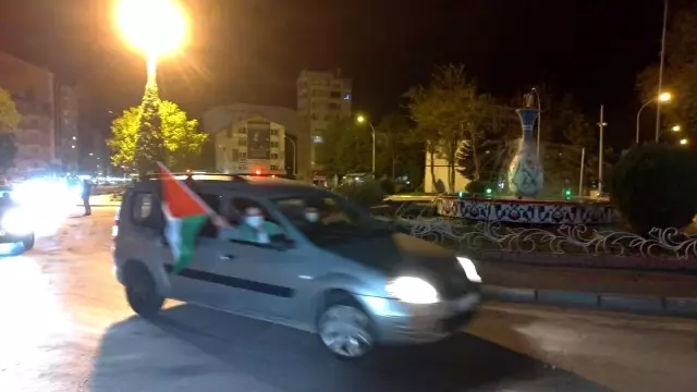 Kütahya'da Filistin'e destek konvoyu Kütahya'da Filistin'e destek konvoyu