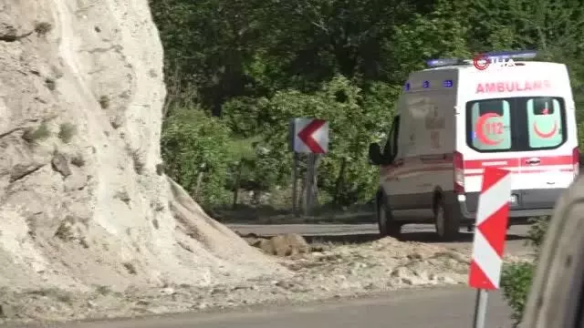 Minibüs şarampole yuvarlandı: 2'si ağır 16 yaralı Minibüs şarampole yuvarlandı: 2'si ağır 16 yaralı