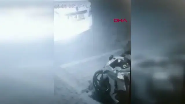 SİLİVRİ'DEKİ MOTOSİKLET HIRSIZLIĞI KAMERADA
