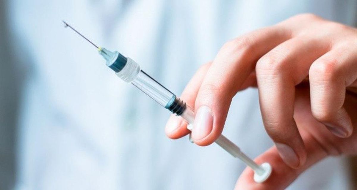 Slovakya, AstraZeneca aşısının kullanımını askıya aldı
