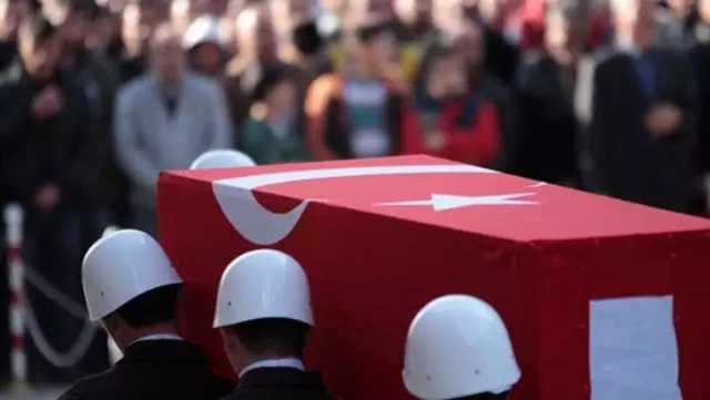 Son Dakika: Bahar Kalkanı Harekat bölgesinde 1 askerimiz şehit oldu, 4 askerimiz yaralı Son Dakika: Bahar Kalkanı Harekat bölgesinde 1 askerimiz şehit oldu, 4 askerimiz yaralı