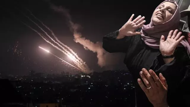 Son Dakika: İsrail, hava saldırısıyla Gazze'yi hedef aldı: 9'u çocuk 20 ölü Son Dakika: İsrail, hava saldırısıyla Gazze'yi hedef aldı: 9'u çocuk 20 ölü