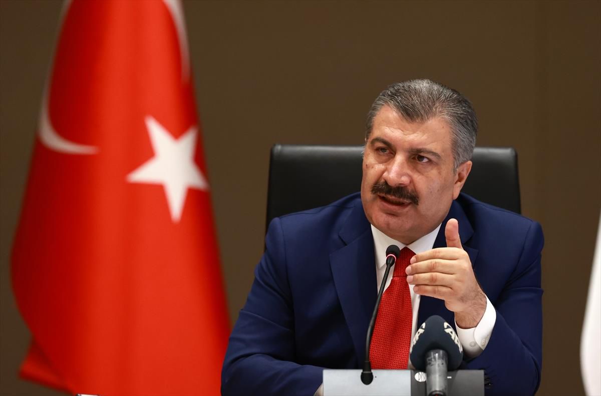 Son Dakika! Sağlık Bakanı Koca: İstanbul'da vaka sayısı ve poliklinik başvuruları yüzde 65 azaldı