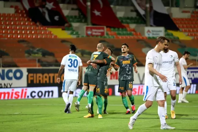 Süper Lig: Aytemiz Alanyaspor: 2 BB Erzurumspor: 1 (İlk yarı) Süper Lig: Aytemiz Alanyaspor: 2 BB Erzurumspor: 1 (İlk yarı)