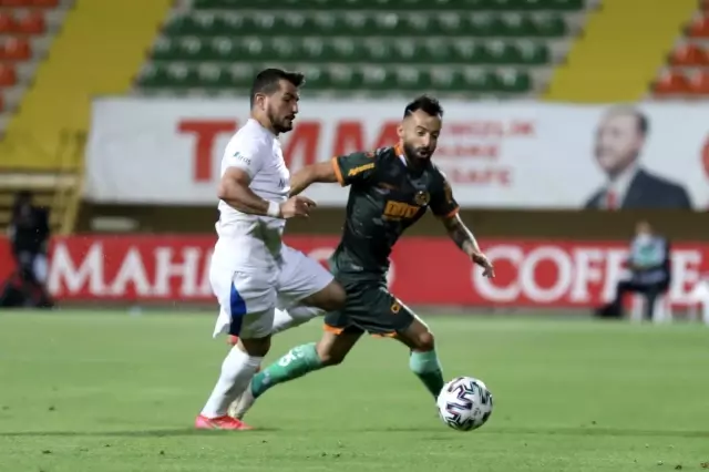 Süper Lig: Aytemiz Alanyaspor: 2 BB Erzurumspor: 1 (İlk yarı) Süper Lig: Aytemiz Alanyaspor: 2 BB Erzurumspor: 1 (İlk yarı)