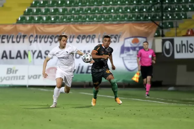 Süper Lig: Aytemiz Alanyaspor: 2 BB Erzurumspor: 1 (İlk yarı) Süper Lig: Aytemiz Alanyaspor: 2 BB Erzurumspor: 1 (İlk yarı)
