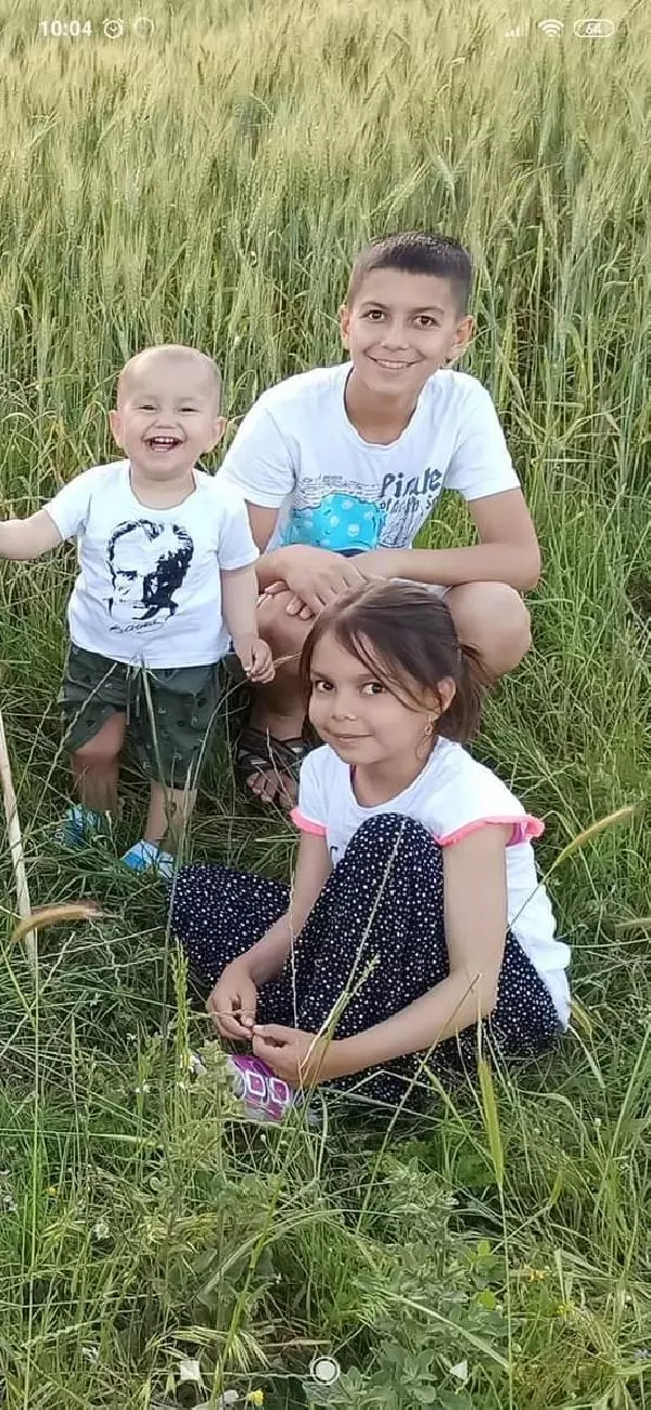 Traktör kazasında ölen Arda, toprağa verildi Traktör kazasında ölen Arda, toprağa verildi