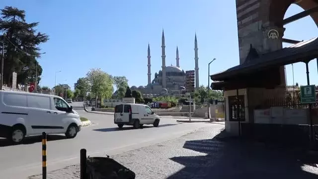 Trakya'da cadde ve sokaklarda 'tam kapanma' sessizliği hakim Trakya'da cadde ve sokaklarda 'tam kapanma' sessizliği hakim