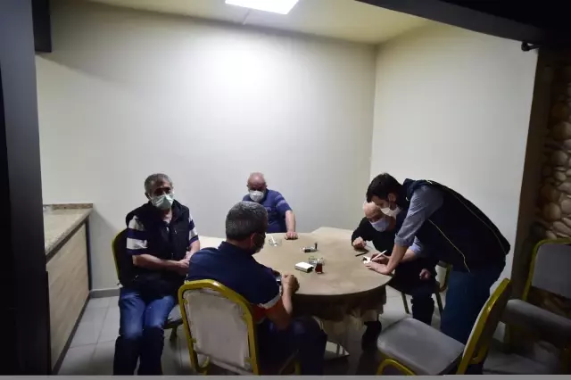 Üstü pastane altı kumarhane Üstü pastane altı kumarhane