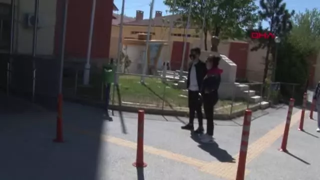 YASA DIŞI BAHİSLE DOLANDIRICILIK YAPAN 6 ŞÜPHELİ TUTUKLANDI YASA DIŞI BAHİSLE DOLANDIRICILIK YAPAN 6 ŞÜPHELİ TUTUKLANDI