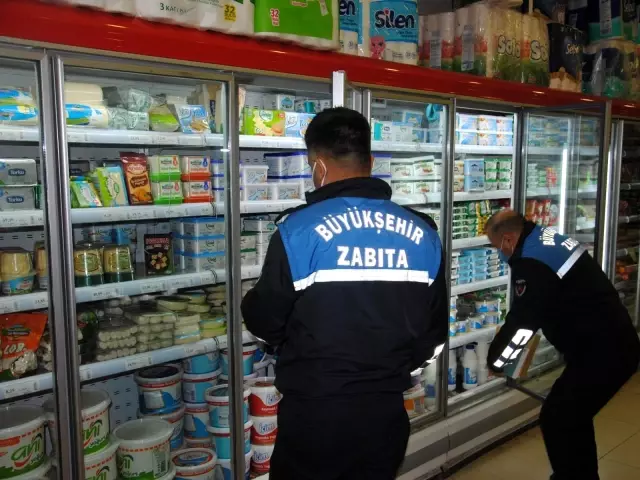 Zabıta ekiplerinden bayram öncesi raf ömrü denetimi